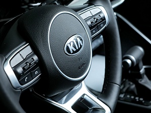 Kia K5 Luxe 2.5 AT