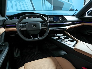 Changan UNI-V Люкс 1.5 AMT