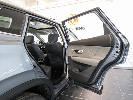 Dongfeng Huge Executive 1.5 AMT Silver Black