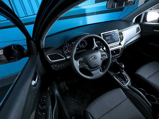 Hyundai Solaris Elegance 1.6 AT Blue
